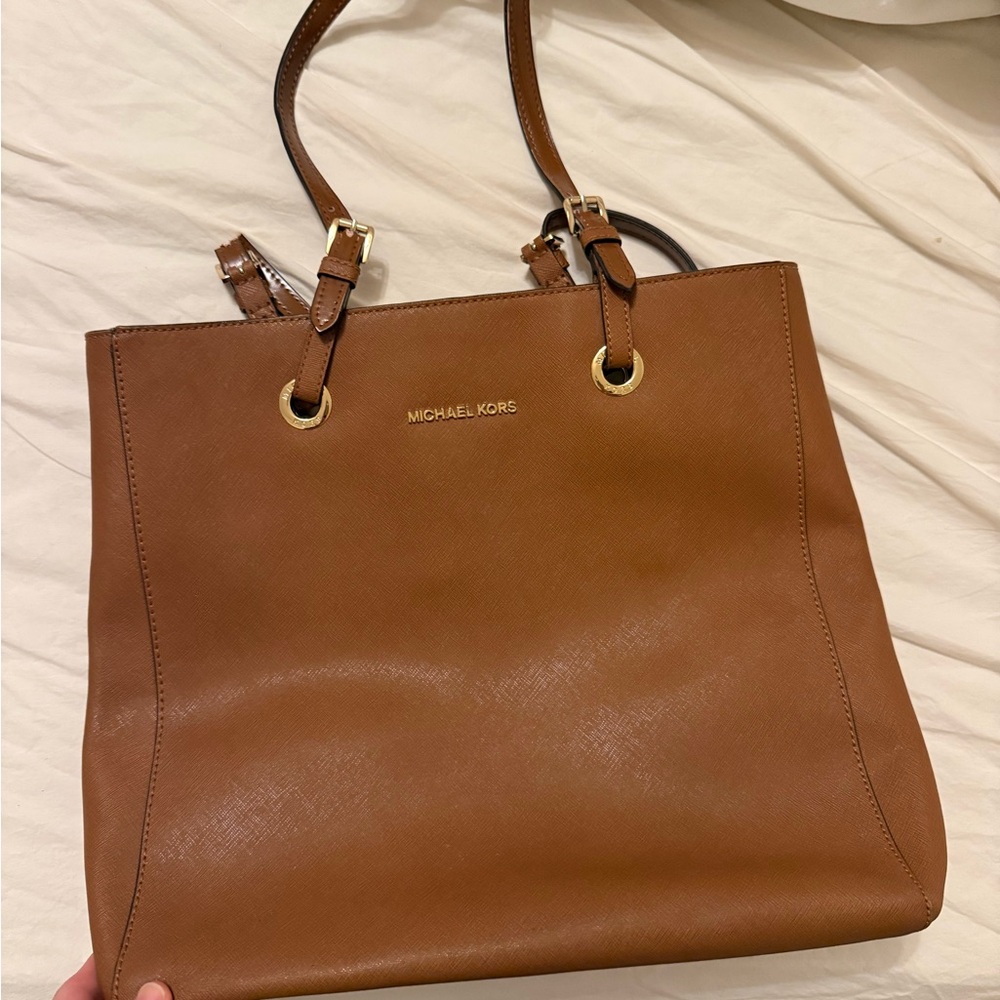 Michael Kors Tan Leather shoulder tote bag